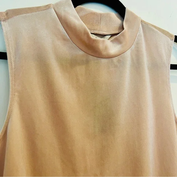 Guess | Soft Pink Velour Mock Neck Bodysuit - Picture 4 of 8
